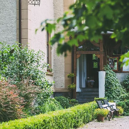 Bed & Breakfast Palac Poraj Wicko (Pomerania)